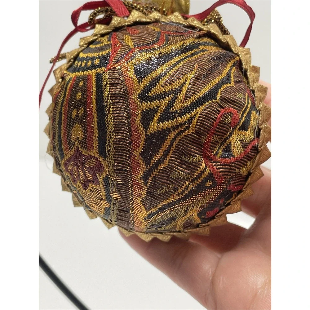Vintage Gold Floral Red‎ Black Christmas Ornament Abstract Handmade Bows Read